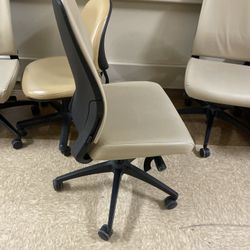 Office Chairs 
