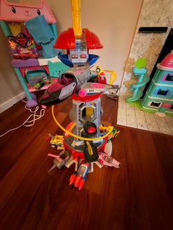 Paw patrol tower plus cars and dogs