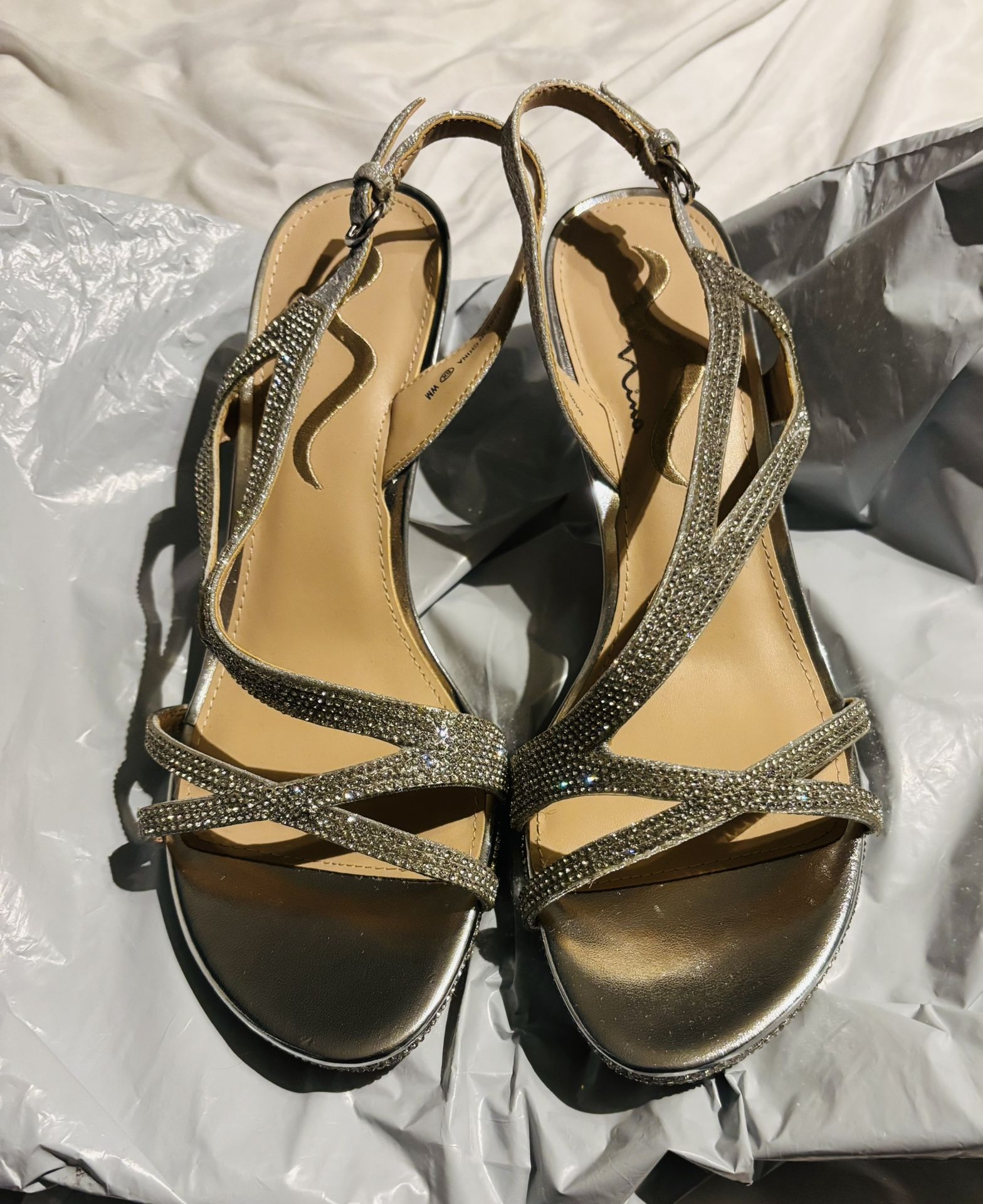 Sparkly Rhinestone Nina Nerice Shoes Size 10