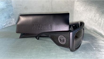 Moschino men’s sunglasses 🕶 400$