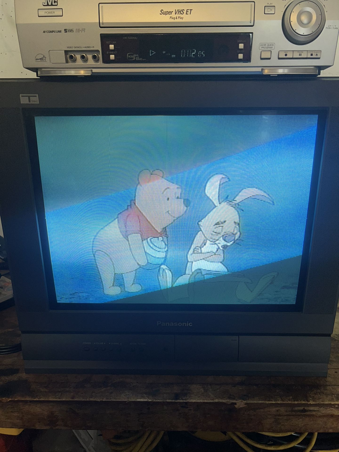 Panasonic 20” CRT Flatscreen TV With Remote! Perfect For Retro Gaming!