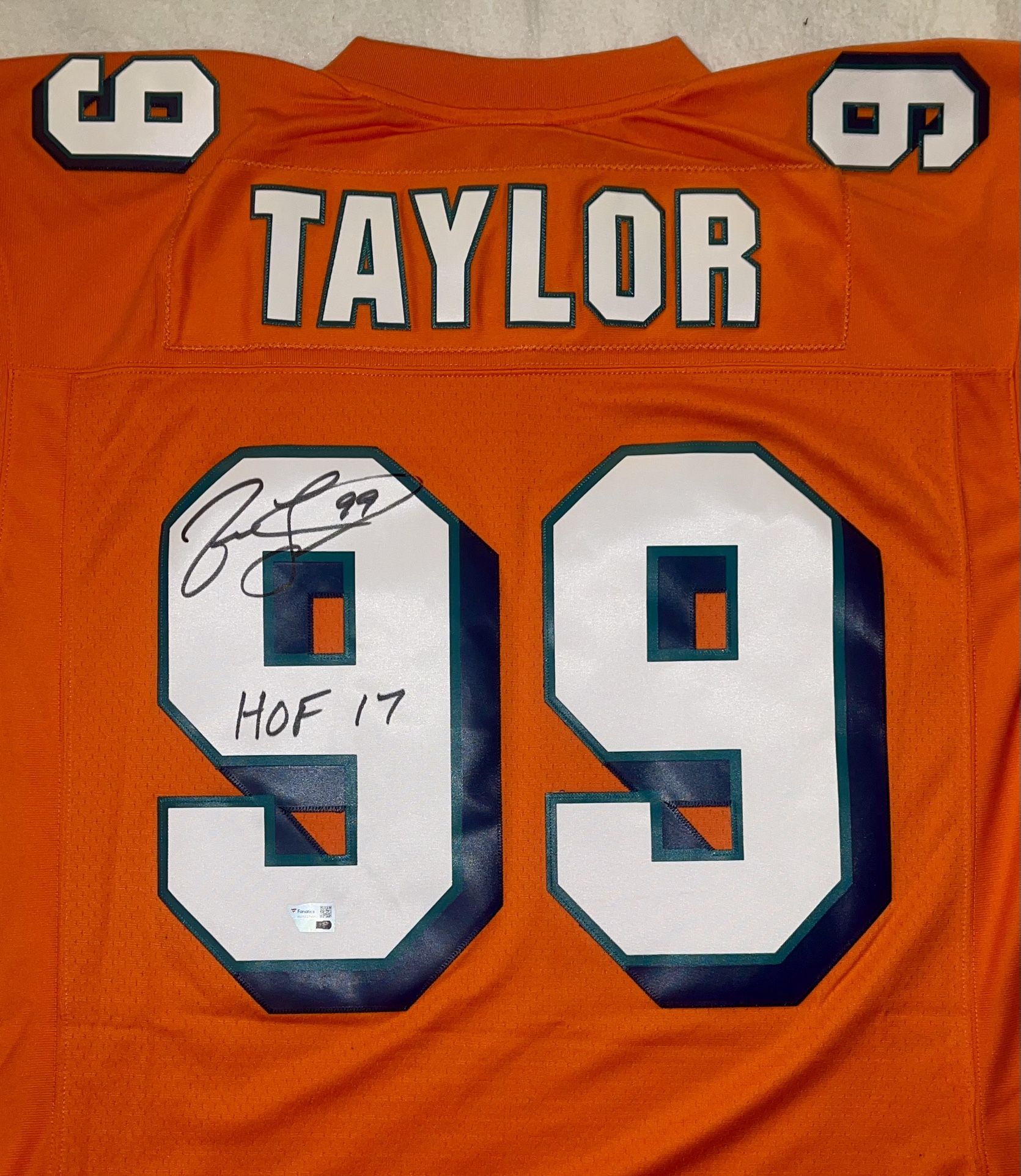 Jason Taylor Signed Mitchell & Ness Miami Dolphins Jersey 'HOF 17' Inscription Fanatics Certified