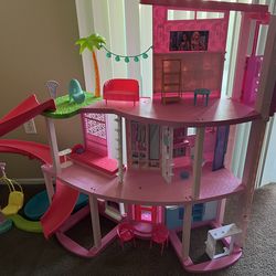 Barbie Dream House (Pick up only) $65 or better offer!