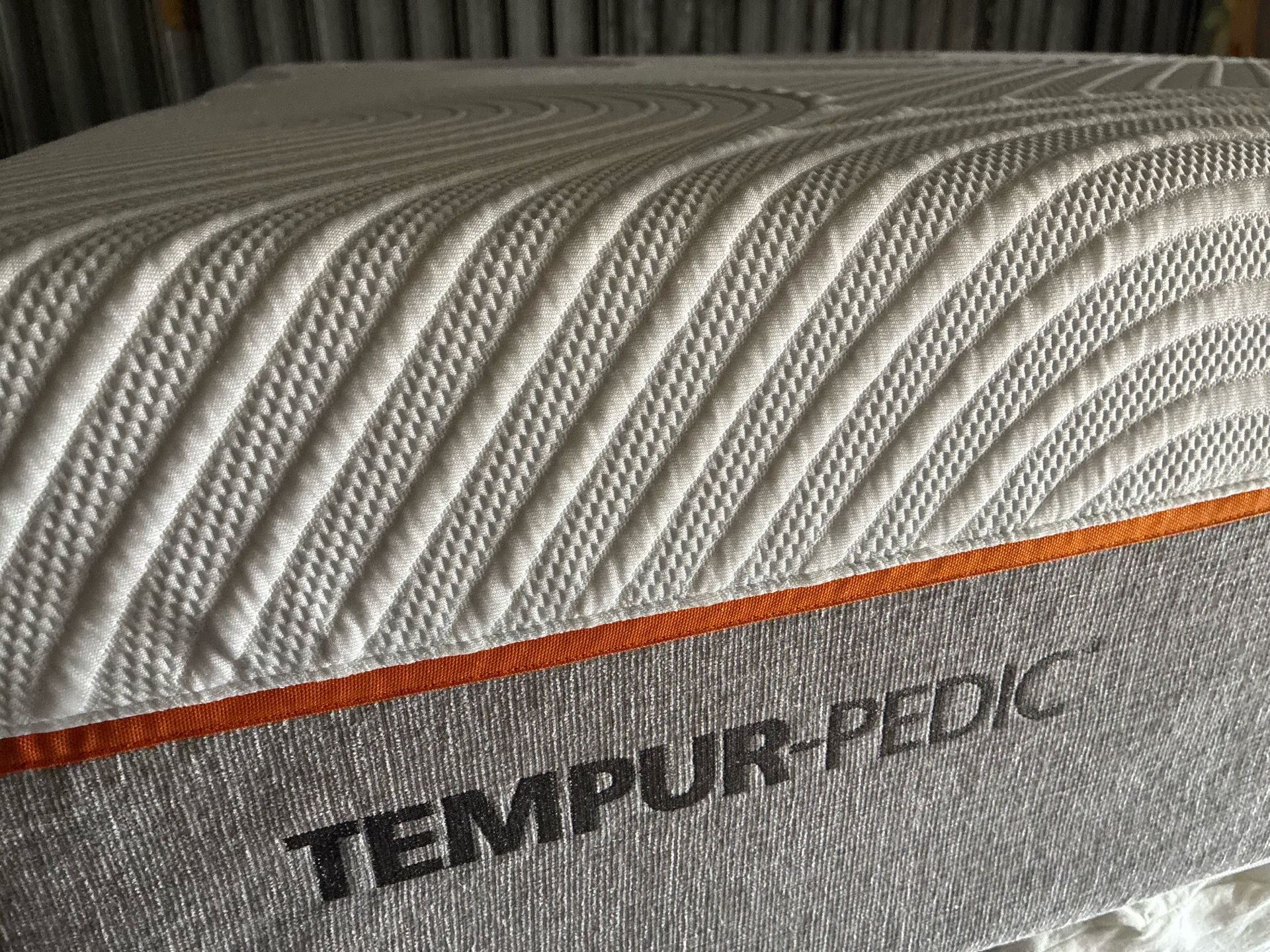 Brand new Memory foam king size mattress