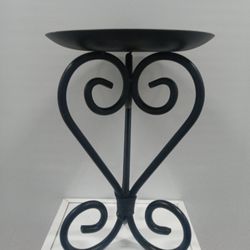 Decorative Metal Pillar Candleholder