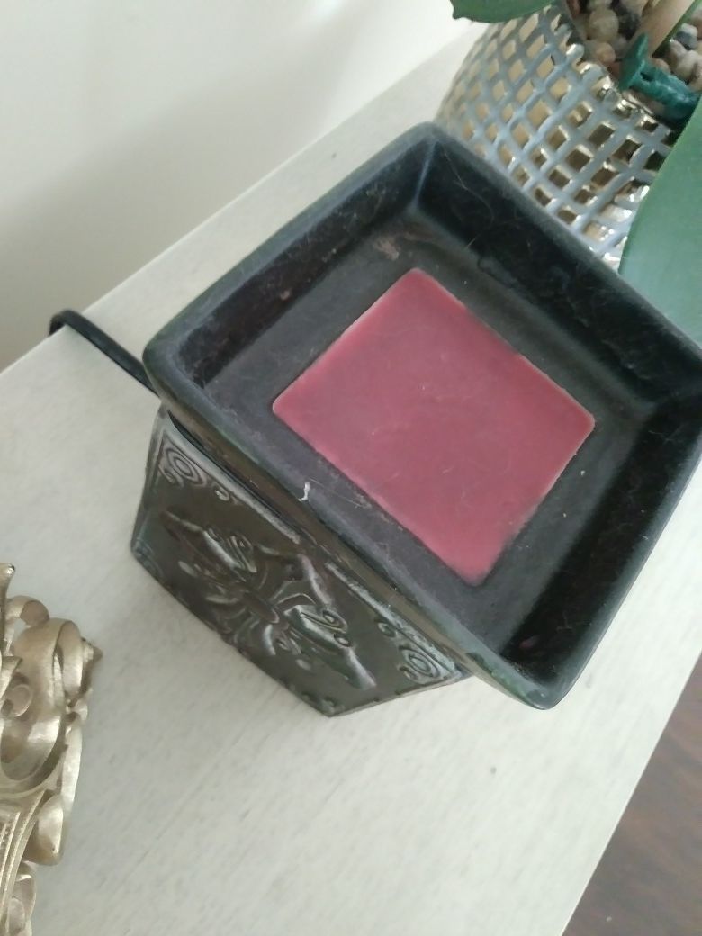 Scentsy warmer