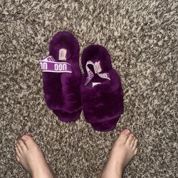 Uggs Yeah Slides 