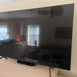 Samsung 82” QLED 4K Smart TV (Q60T Series) – Alexa Built-In