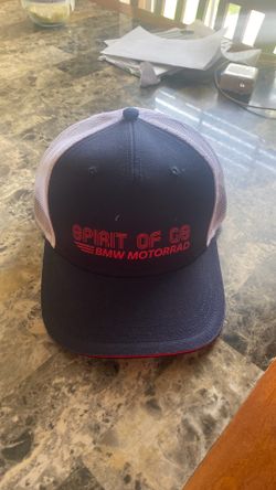 Brand BMW trucker hat