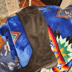 Zigisono Size 9 Thigh High Black Boots