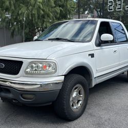 2001 Ford F150. Crew Cab.
