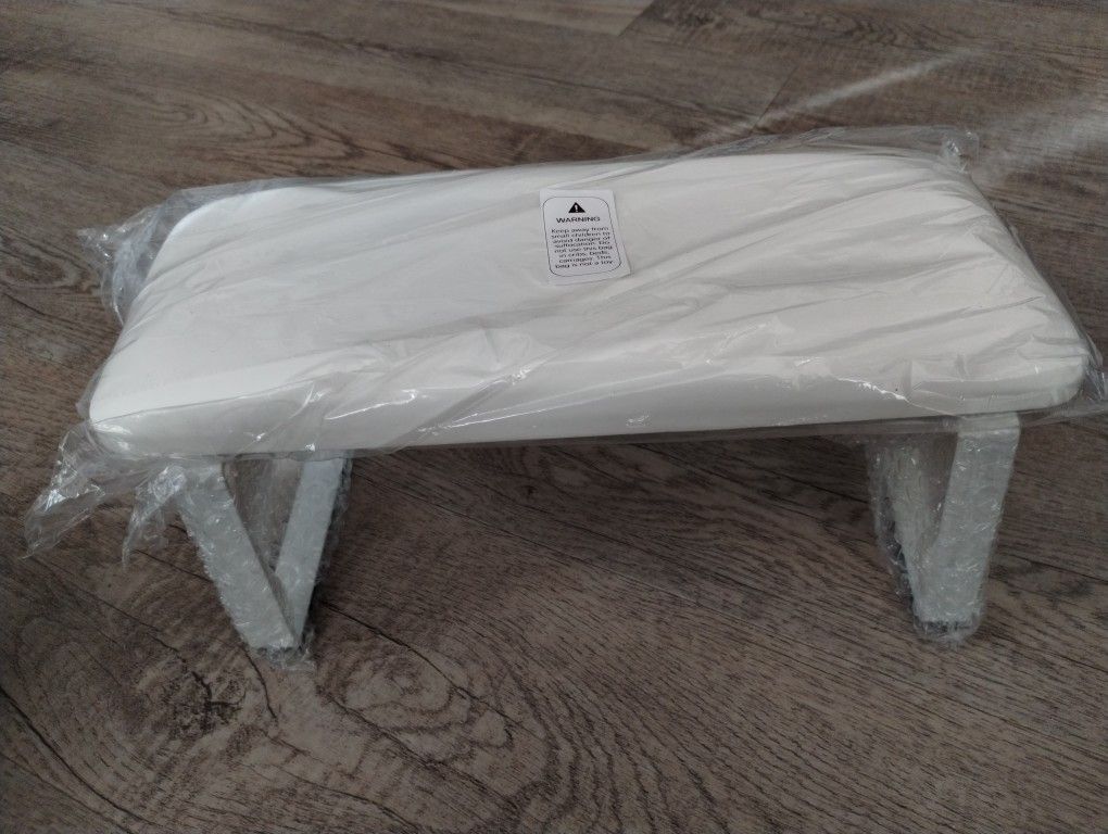 Arm Rest for Nail Technician