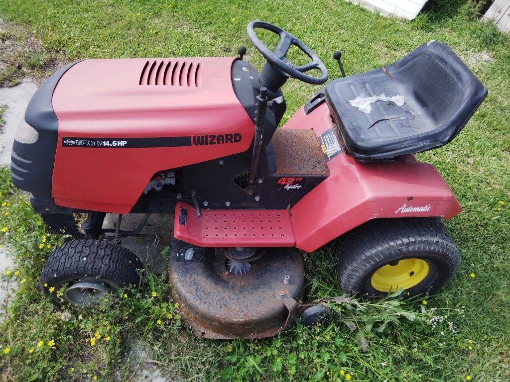 Riding lawn mower 42-in read ad Yes Still Available