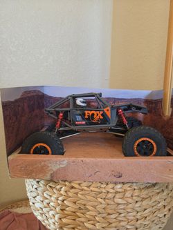 Axial RC rock crawler 1/8 scale.