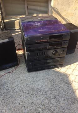 GE Five Disc Cd tape Auxiliary player Am/Fm player