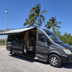 2010 WINNEBAGO ERA LIMITED CLASS B DIESEL RV