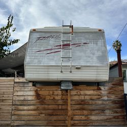 2003 30.5’ Rage’n Fifth Wheel Toy Hauler