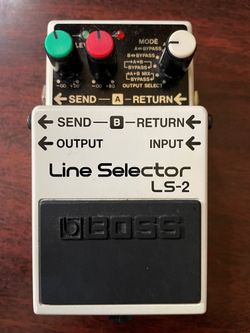 BOSS  LS-2 Line Selector Guitar Pedal  LIKE NEW