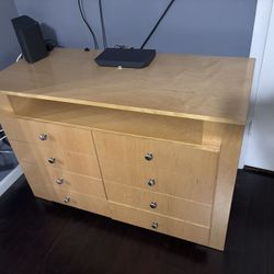 8 Drawer Dresser. Solid Wood Construction. 