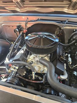 383 stroker.  SBC chevy.