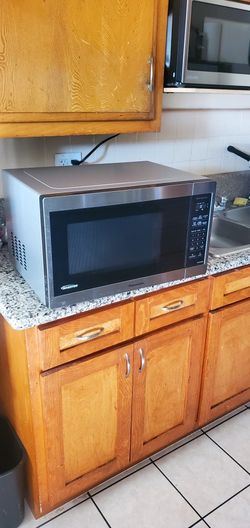 Panasonic Microwave Like New 