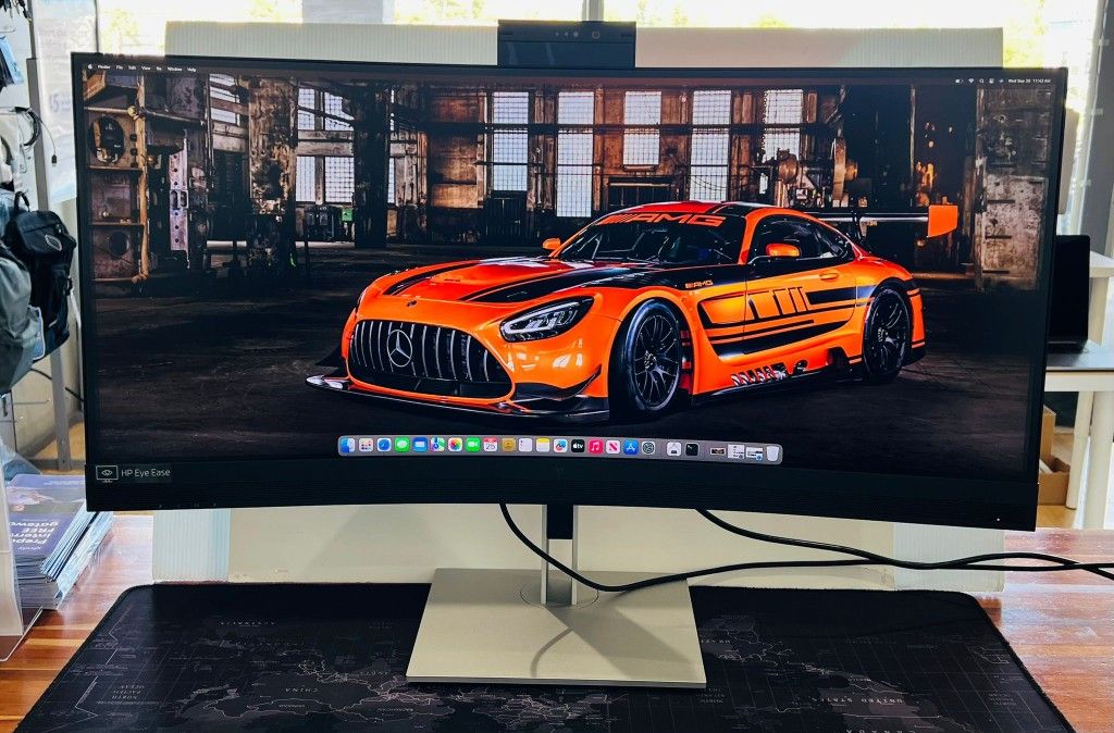 HP 34” E34m G4 WQHD (3440 x 1440) Curved USB C Conferencing Monitor Built in WebCam//Speaker