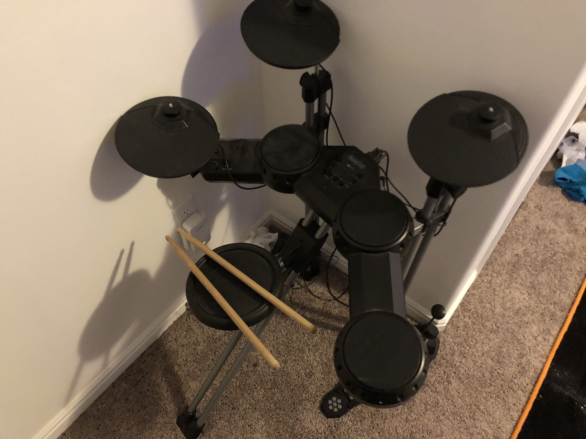 Simmons SD100 electric drum set