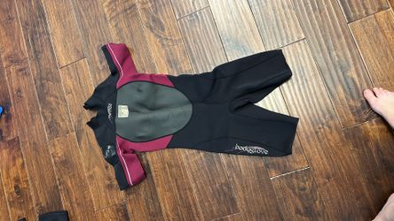 Body glove, wet suit, size women’s 7/8