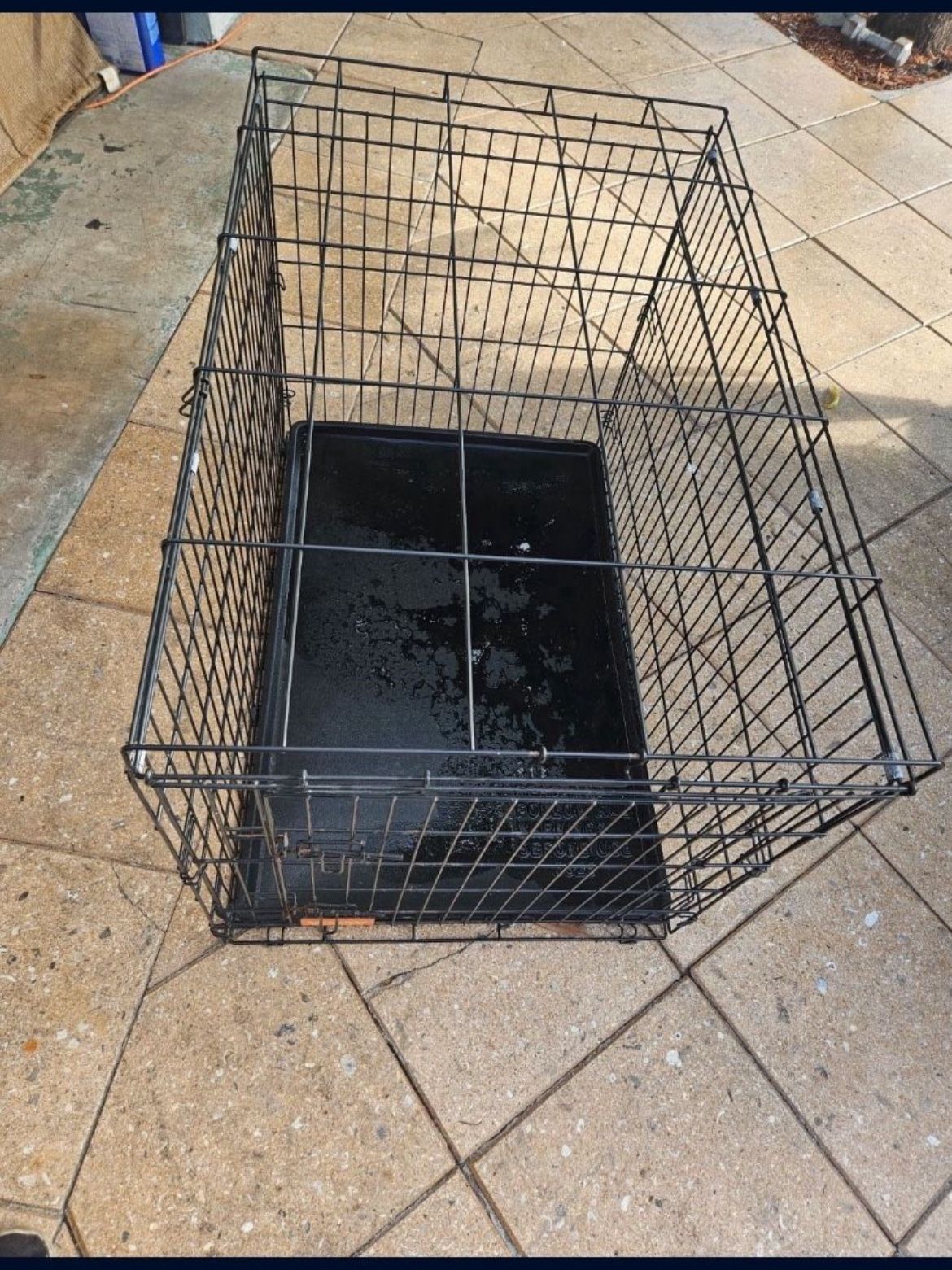 Dog Cage In Good Condition