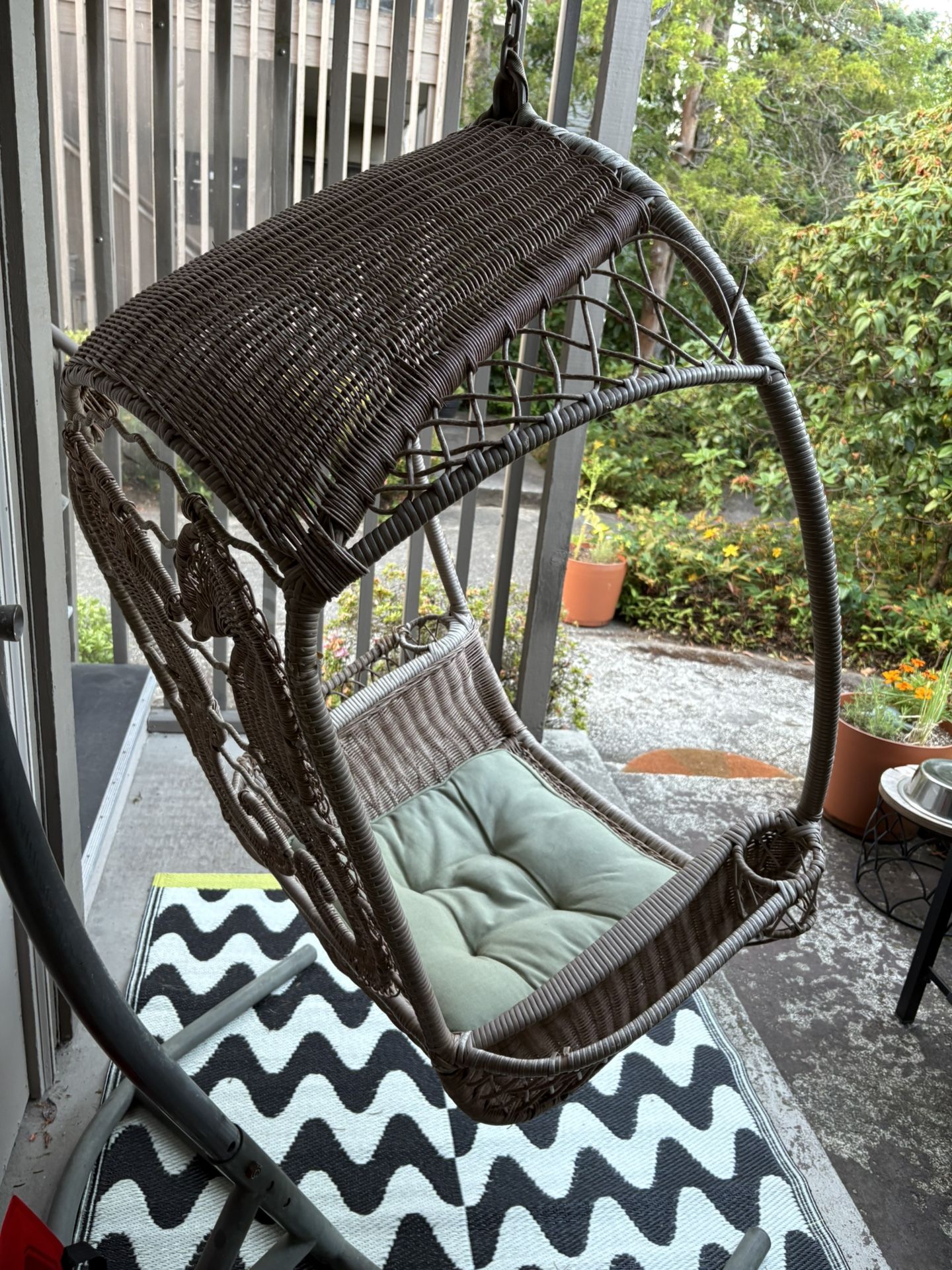 Hanging Egg Chair