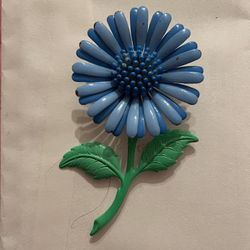 Antique Vintage 1950s Blue Daisy Pin Brooch Jewelry.