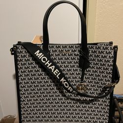 Michael Kors tote
