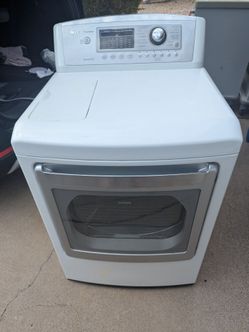 LG steam clothes dryer electric