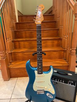 Fender Vintera II 60s Stratocaster w/ Fender Amp