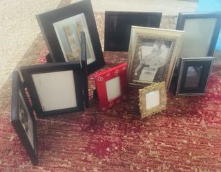 Pictures frames
