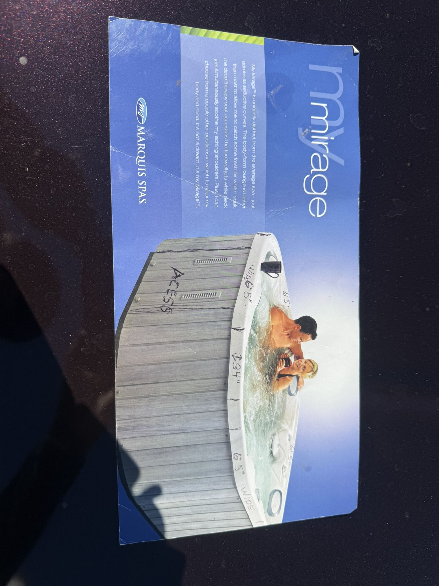 Beautiful Jacuzzi Tub/ Spa 6 Feet X 6 .5 Feet Wide For 5 People