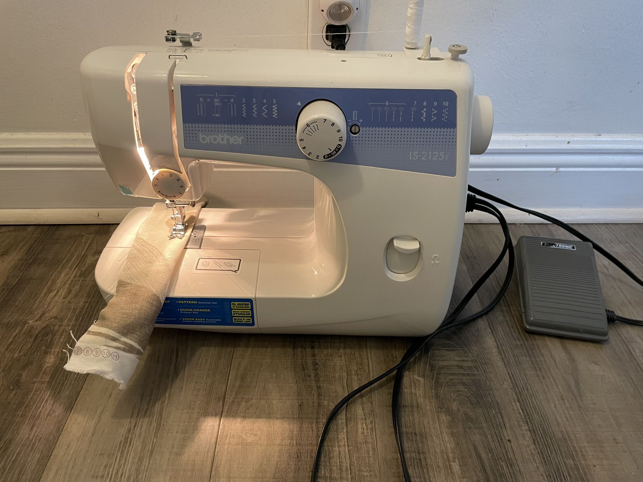 Brother Sewing Machine With Case In Good Condition $70 Firm On Price