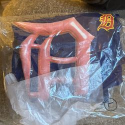 Detroit New Era T Shirt