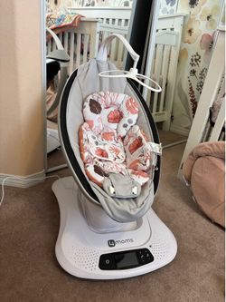 Mamaroo baby swing