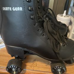 Skate Gear  Size 7