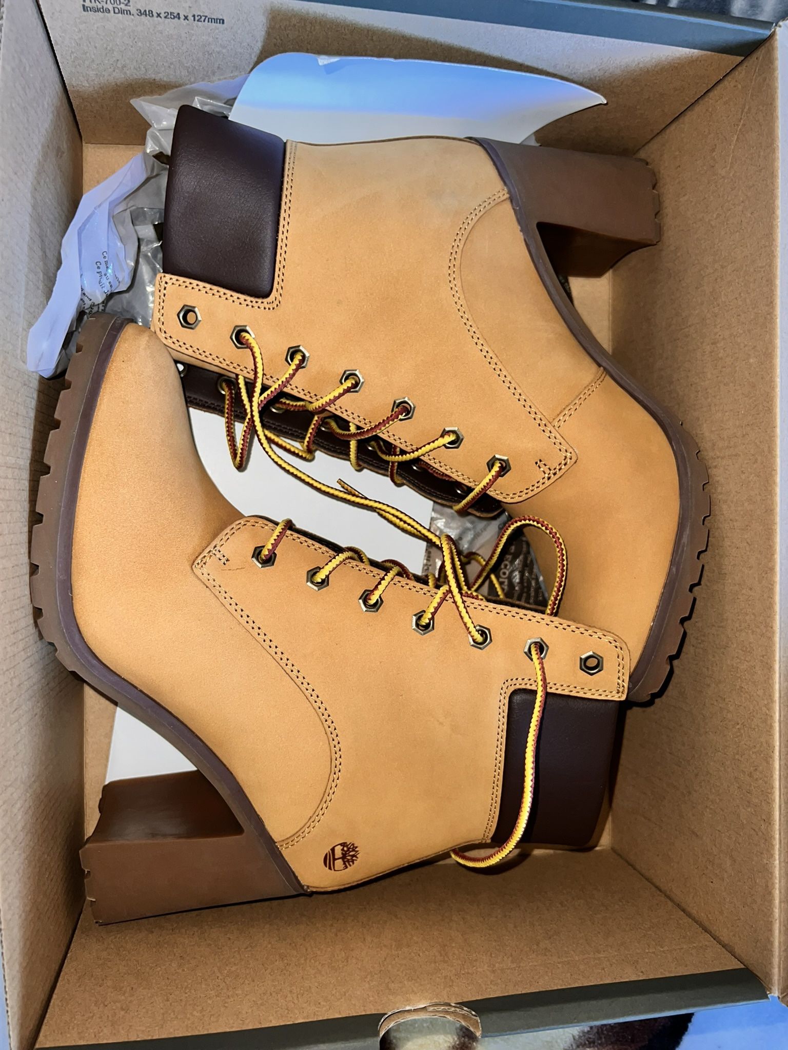 81/2 Women timberland (Allington 6 Inch Boot) 