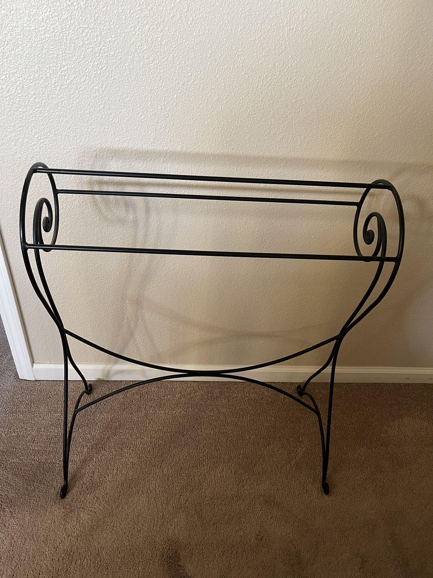 Iron Rack Black