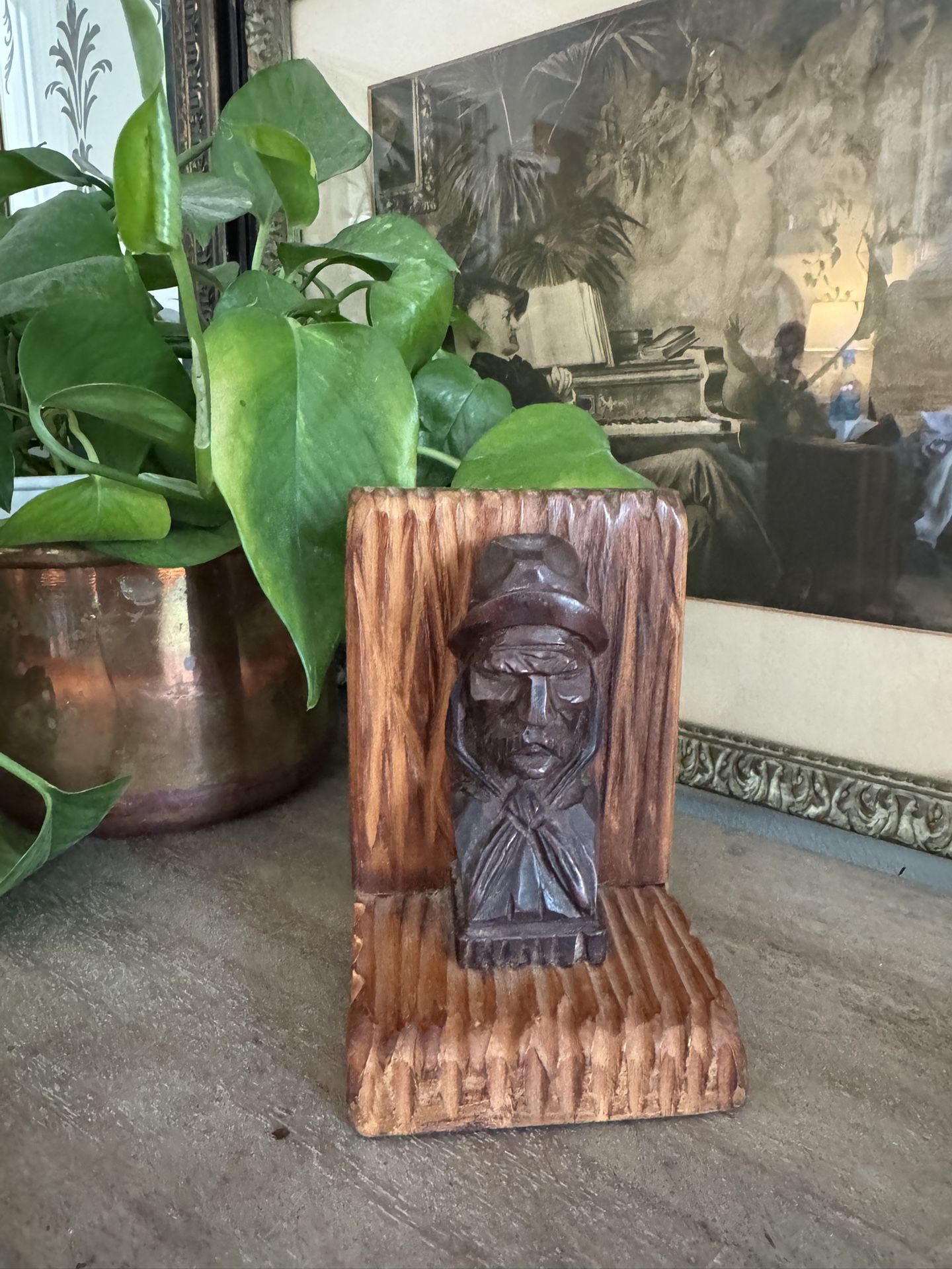 Vtg Hand Carved Dark Brown Wood Bookend Rustic Organic Man Cave Den Moody Bar Cabinet Desk Office
