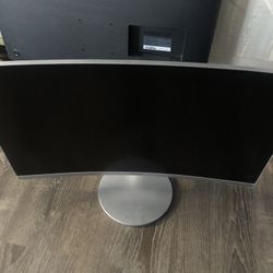 Samsung 27” Curved Monitor