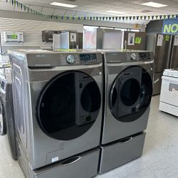Samsung Washer And Dryer W Pedestals 