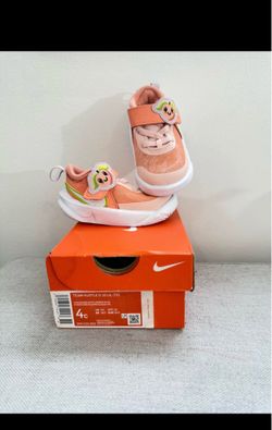 Toddler shoes size 4c