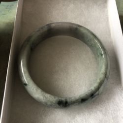 61mm jade bangle