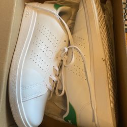 Adidas Tennis Shoes 