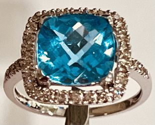 🩵Blue Topaz New Diamond 14K Gold Stunning Cocktail Ring ‼️$299 FIRM‼️