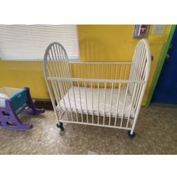 Deluxe Arched Mini Daycare Crib $100